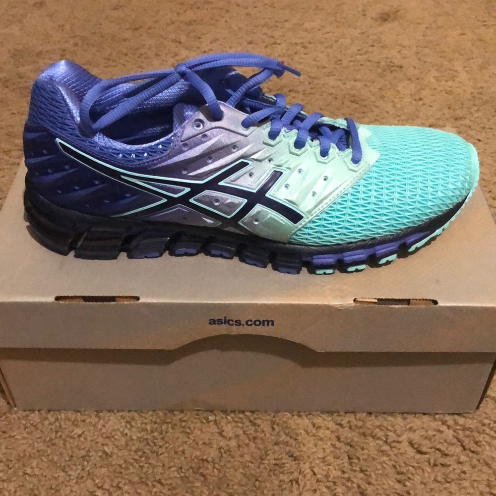 ASICS Gel Quantum 180